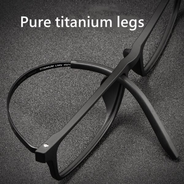 Ultra-Light And Comfortable Men's Pure Titanium  Frame Anti-Blue Eyeglasses - Image 3