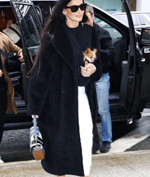 Demi Moore Black Fur Coat - Image 3